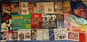 30 seriealbum/fanzines och lite annat
